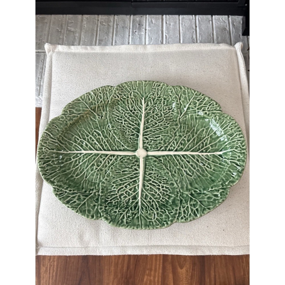 Bordallo Pinheiro 17" x 12" Cabbage Leaf Serving Platter Plate Majolica Portugal